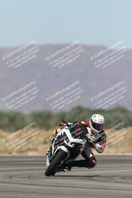 media/Oct-13-2025-Moto Forza (Mon) [[a66d839500]]/4-C Group/Session 3 (Turn 16)/